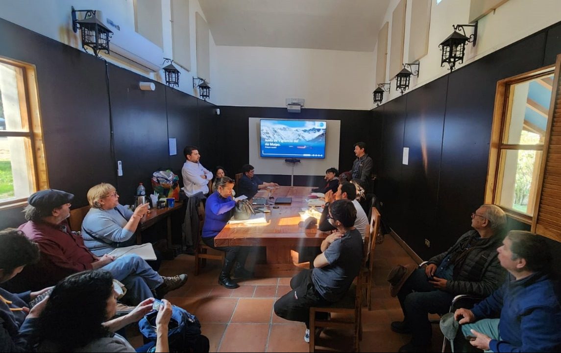 Cooperativa de Riego del Maule visitó JVRM para conocer detalles de la administración y distribución del agua